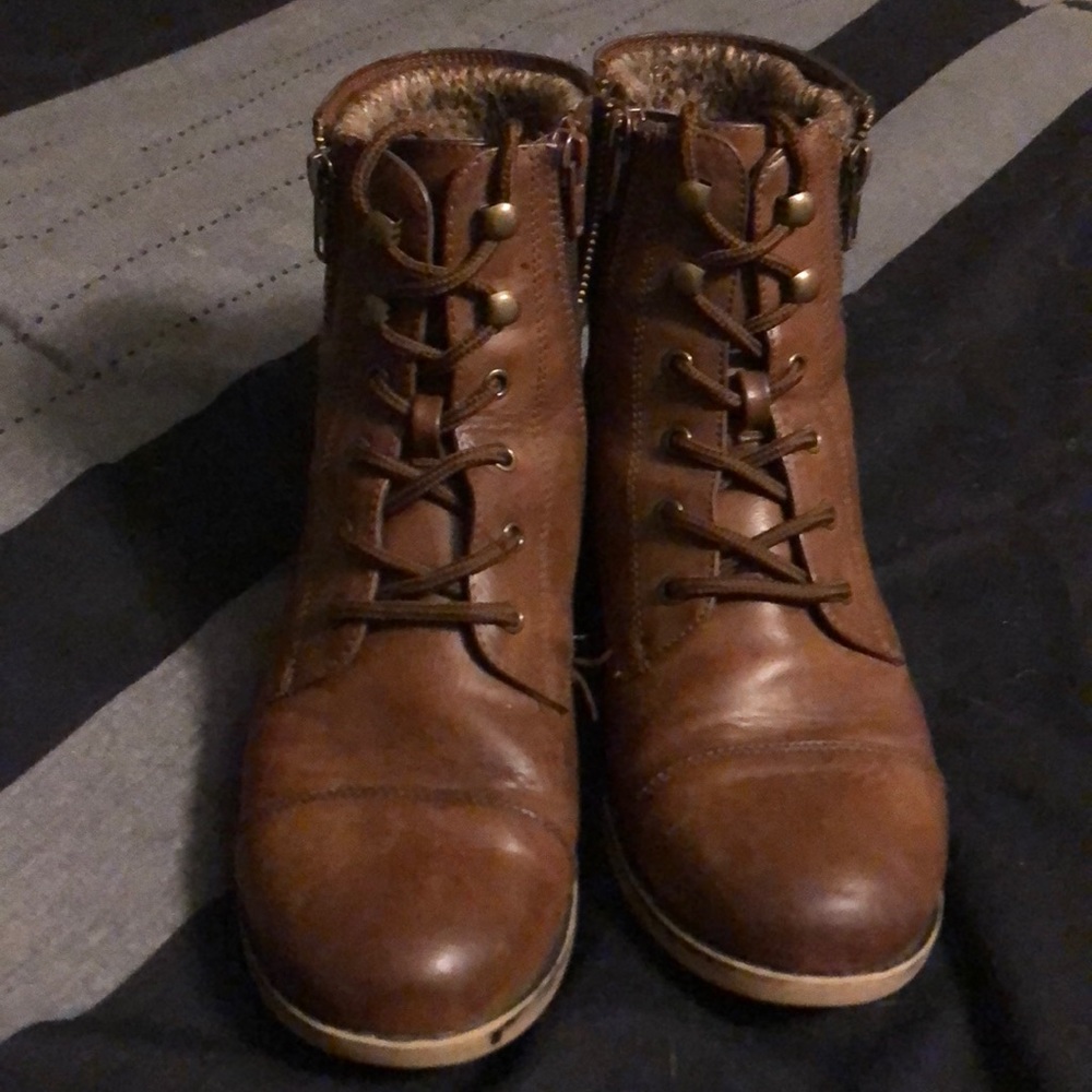 Mudd ankle boots